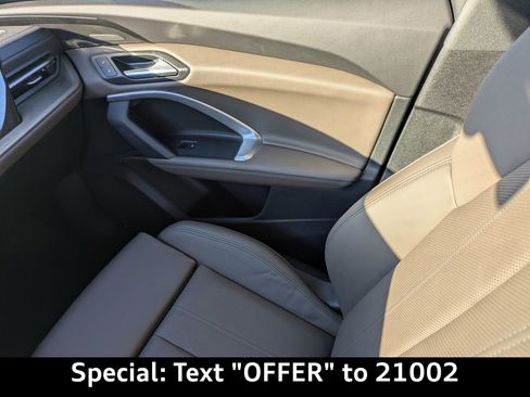 Certified 2025 Audi Q5 Premium Plus w/ Premium Plus image 20