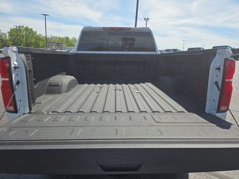 Certified 2025 Chevrolet Silverado 2500 High Country w/ High Country Premium Package AWD/4WD image 9
