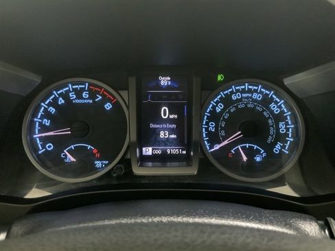 Used 2017 Toyota Tacoma SR5 image 24