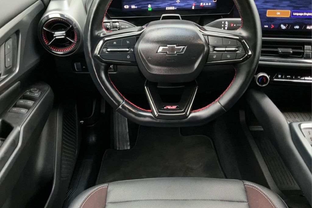 Used 2024 Chevrolet Equinox EV RS FWD image 14