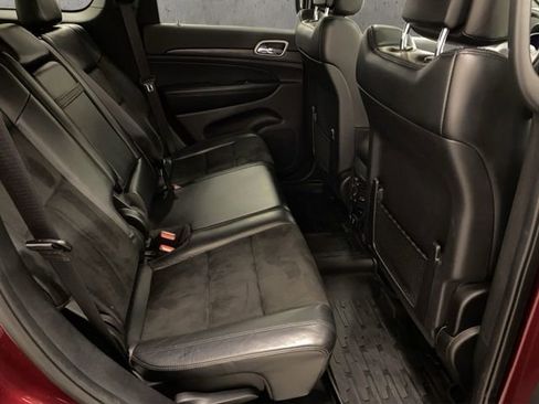 Used 2019 Jeep Grand Cherokee Altitude image 27