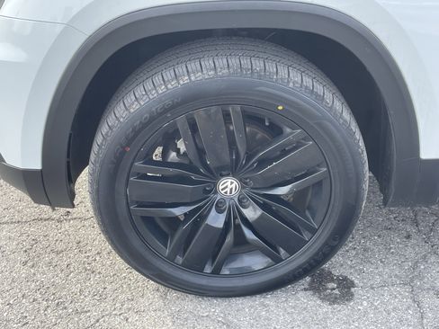 Used 2019 Volkswagen Atlas SEL image 11