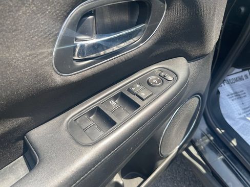 Used 2017 Honda HR-V EX image 14