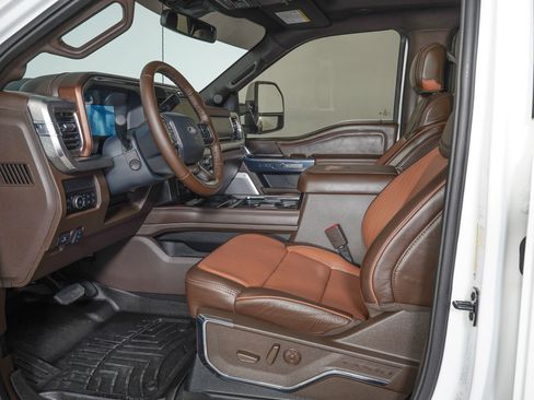 Used 2025 Ford F450 King Ranch w/ Snow Plow/Camper Package image 13