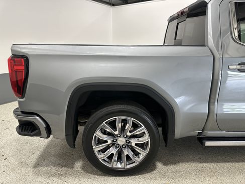 Used 2024 GMC Sierra 1500 Denali w/ Denali Reserve Package AWD/4WD image 10