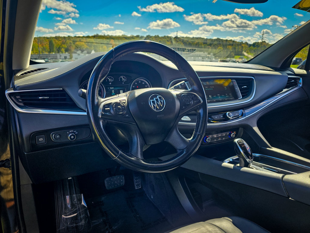 Used 2018 Buick Enclave Essence FWD image 14
