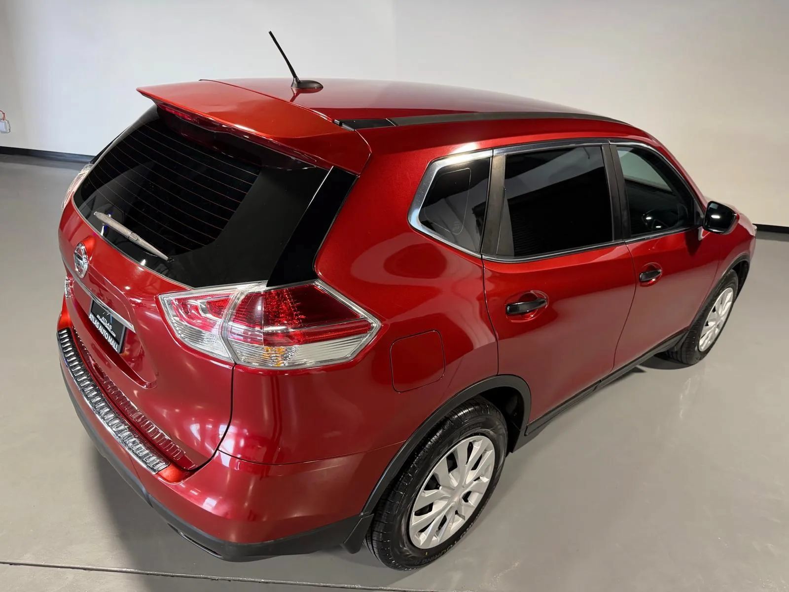 Used 2016 Nissan Rogue S FWD image 38