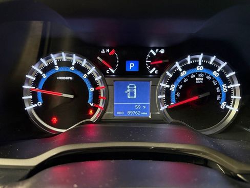 Used 2019 Toyota 4Runner TRD Off-Road Premium image 25