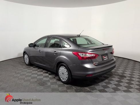 Used 2013 Ford Focus SE w/ Super Fuel Economy (SFE) Pkg image 4