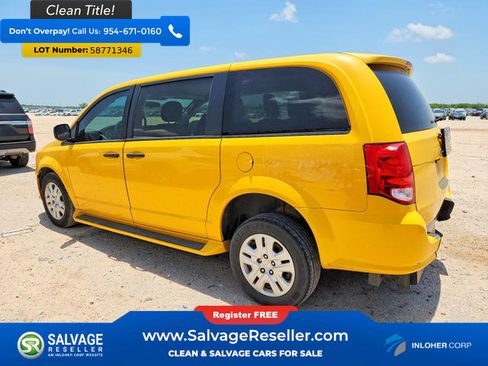Used 2019 Dodge Grand Caravan SE FWD image 3