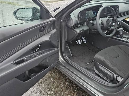 New 2026 Hyundai Elantra Sport w/ Cargo Package FWD image 17