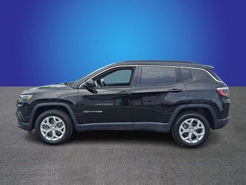 Used 2024 Jeep Compass Latitude AWD/4WD image 7