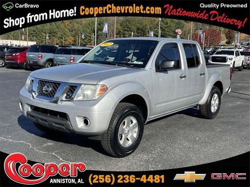 Used 2012 Nissan Frontier SV image 1