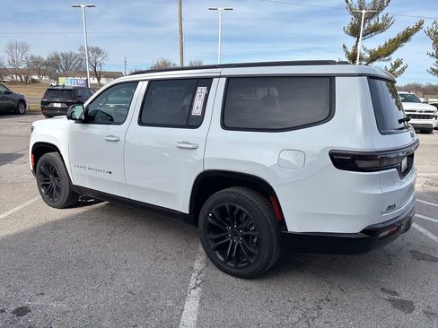New 2026 Jeep Grand Wagoneer Summit AWD/4WD image 22