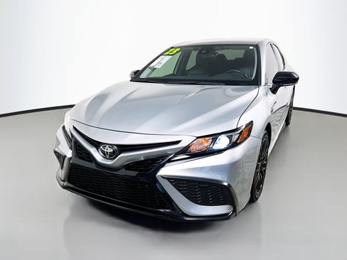 Used 2023 Toyota Camry SE w/ Convenience Package FWD image 10