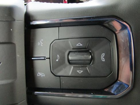 New 2026 GMC Hummer EV 4x4 Crew Cab image 39