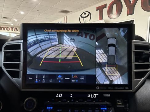 Used 2024 Toyota Tundra Limited AWD/4WD image 18