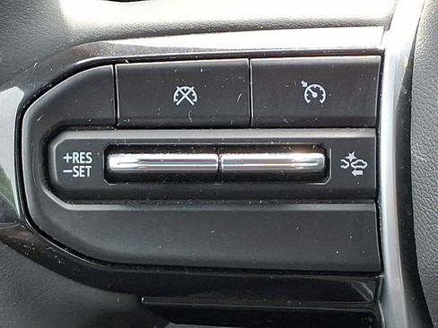 Used 2024 Chevrolet Colorado ZR2 AWD/4WD image 21