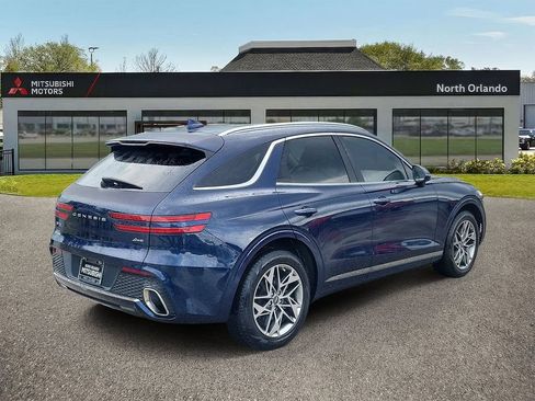 Used 2022 Genesis GV70 2.5T w/ Select Package AWD/4WD image 3
