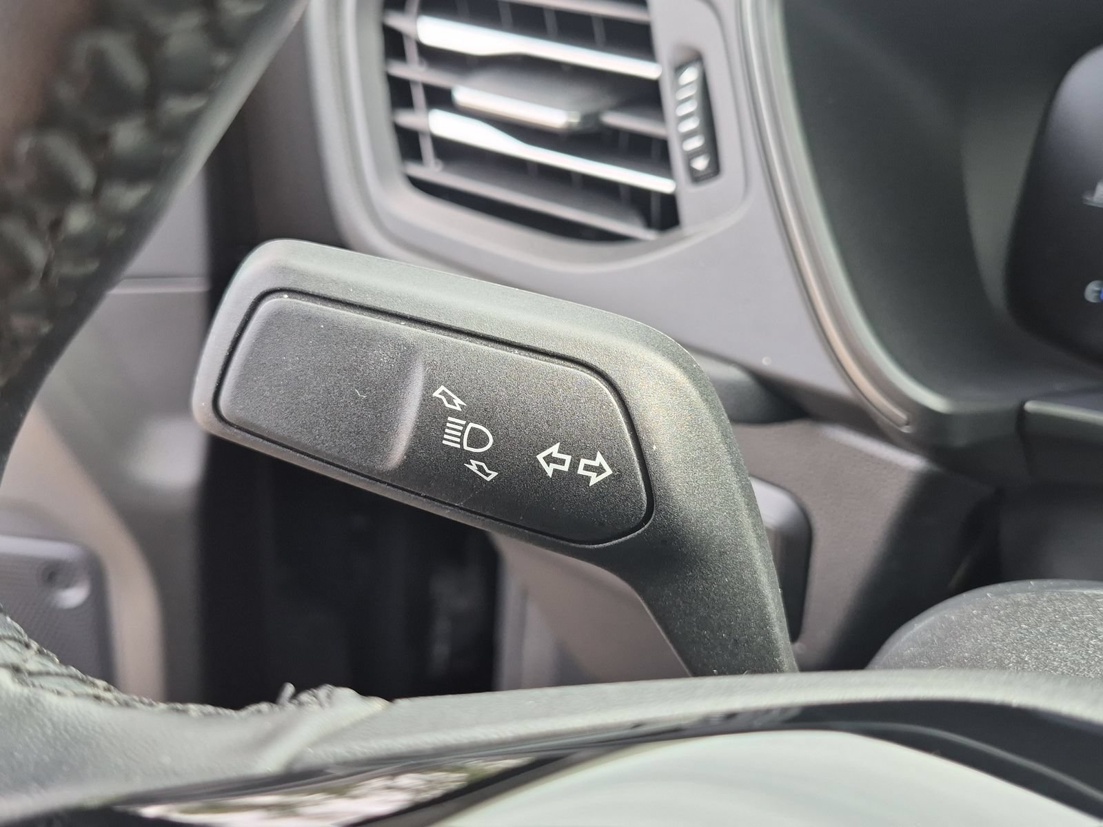 Used 2024 Ford Escape Active AWD/4WD image 23