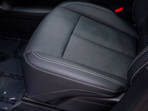 Certified 2025 Cadillac Lyriq Luxury w/ LPO, Floor Liner Package image 19