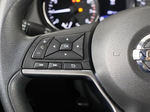 Used 2020 Nissan Rogue Sport S image 8