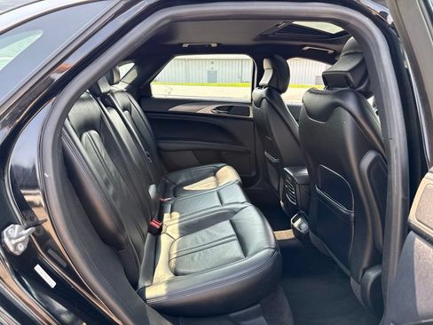 Used 2018 Lincoln MKZ Select w/ Select Plus Package AWD/4WD image 14