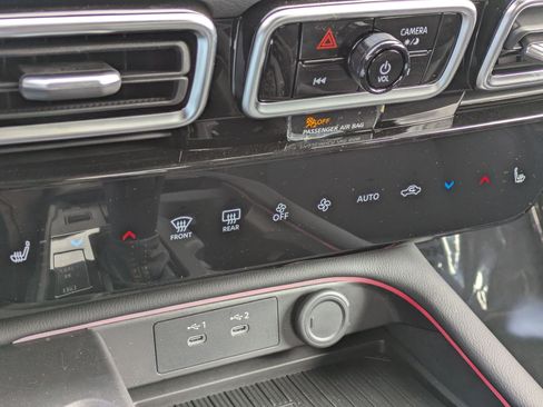 New 2026 Nissan Sentra SR w/ SR Premium Package image 20