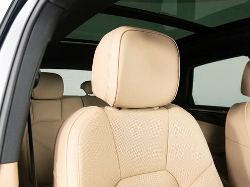 New 2026 Porsche Macan AWD/4WD image 34