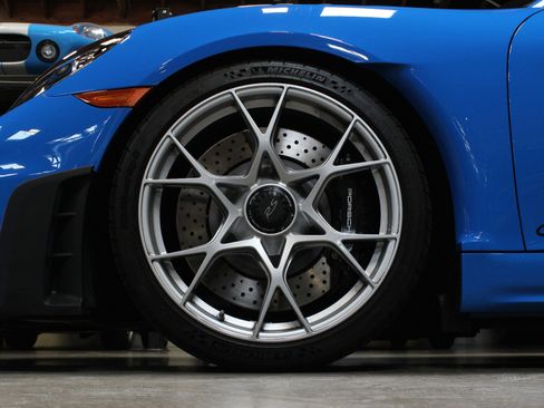 Used 2023 Porsche 718 Cayman GT4 RS image 9