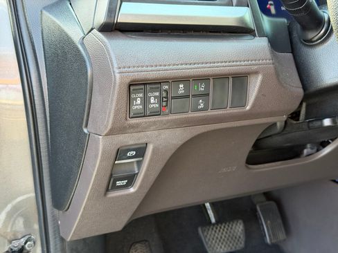 Used 2019 Honda Odyssey EX image 14
