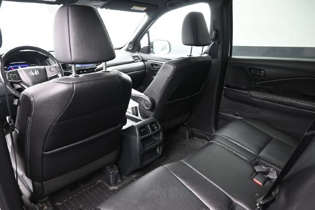 Used 2023 Honda Passport EX-L image 12