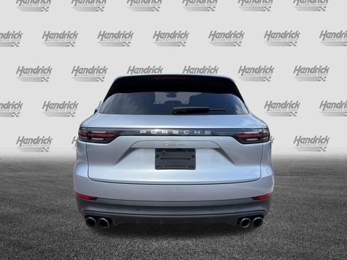 Used 2023 Porsche Cayenne AWD/4WD image 9