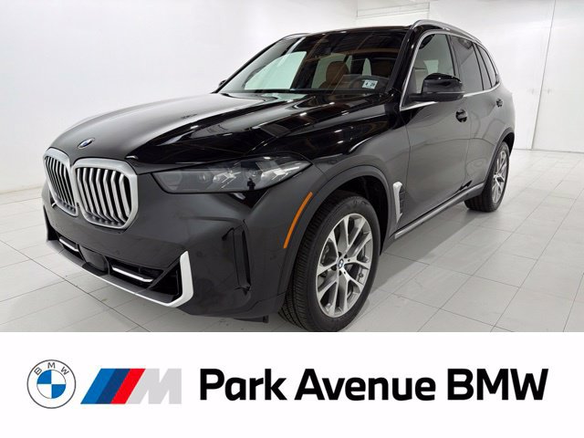 Certified 2024 BMW X5 xDrive40i w/ Parking Assistance Package AWD/4WD image 1