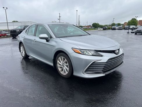 Used 2023 Toyota Camry LE AWD/4WD image 2