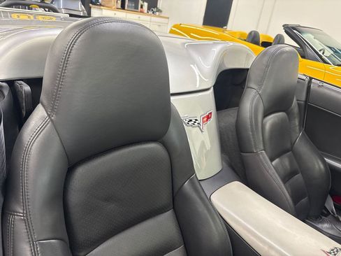 Used 2008 Chevrolet Corvette Convertible w/ Preferred Equipment Group RWD image 45