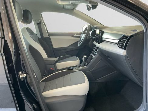 Certified 2025 Volkswagen Taos S AWD/4WD image 15