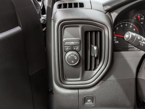Used 2025 Chevrolet Silverado 1500 W/T RWD image 15