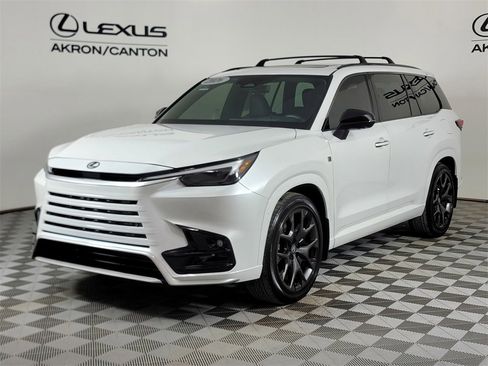 Used 2026 Lexus TX 500h AWD image 12