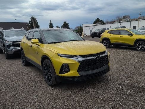 Used 2022 Chevrolet Blazer RS w/ Enhanced Convenience Package image 3