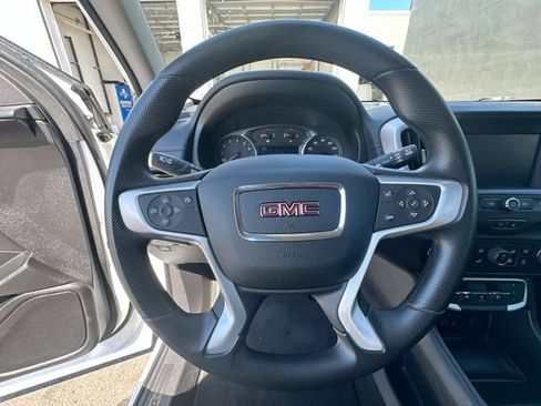 Used 2024 GMC Terrain SLE w/ Driver Convenience Package AWD/4WD image 16