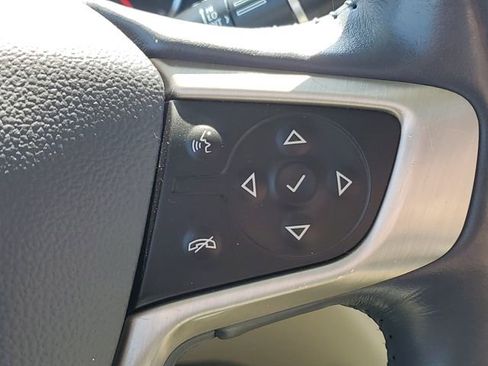 Used 2022 GMC Acadia Denali AWD/4WD image 16