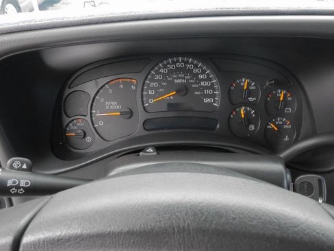 Used 2004 Chevrolet Silverado 2500 LS w/ Heavy-Duty Power Package image 22