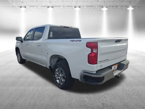 Used 2021 Chevrolet Silverado 1500 LT image 39