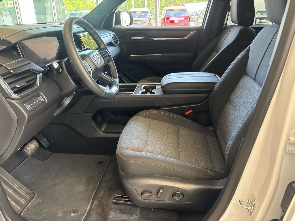 New 2025 GMC Acadia Elevation AWD/4WD image 5