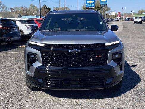 New 2026 Chevrolet Traverse RS w/ LPO, Floor Liner Package FWD image 2