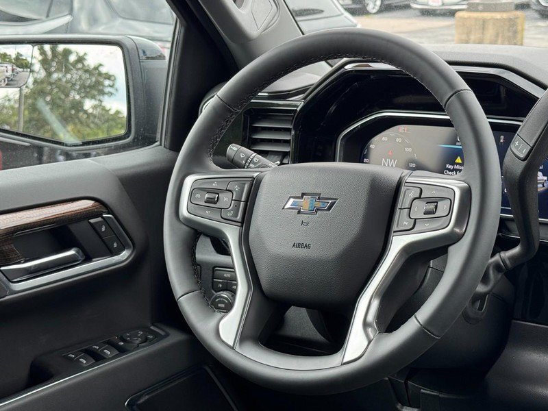 New 2026 Chevrolet Silverado 1500 RST AWD/4WD image 7
