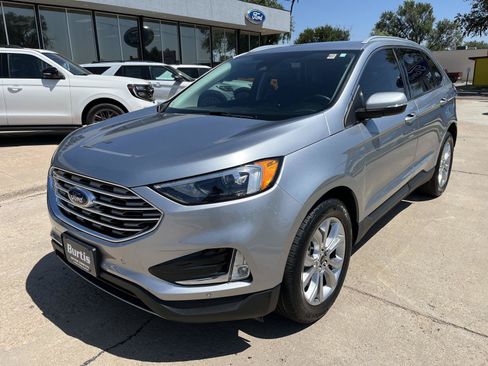 Used 2024 Ford Edge Titanium AWD/4WD image 2