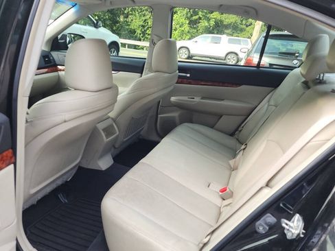 Used 2010 Subaru Legacy 2.5GT Limited AWD/4WD image 18