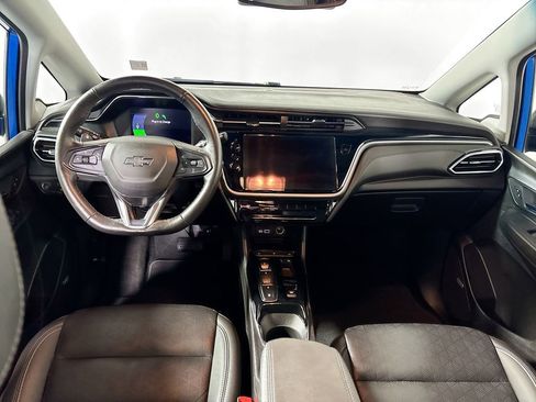 Used 2023 Chevrolet Bolt LT w/ Infotainment Package image 12